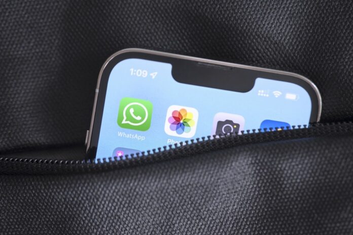 Empresas enfrentam regras mais rígidas no WhatsApp; compliance vira prioridade